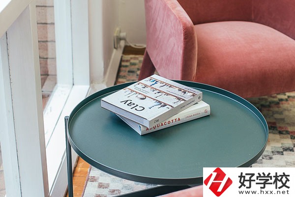 懷化啟航衛(wèi)生學校護理專業(yè)好不好？學費貴嗎？