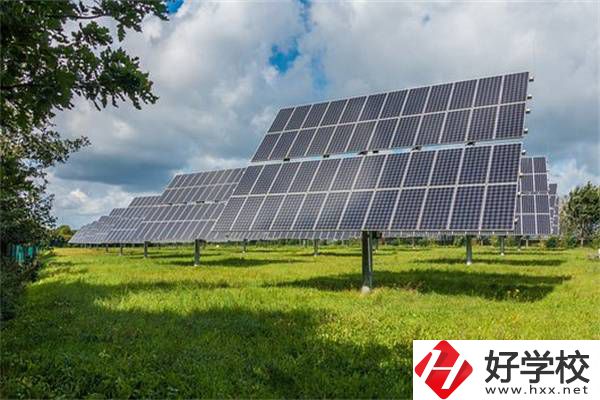 在湖南初中畢業(yè)如何選專業(yè)？有什么專業(yè)可以推薦？