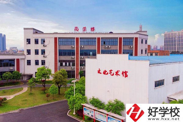 郴州市榮豐學(xué)校是職高還是普高？有什么辦學(xué)特色？