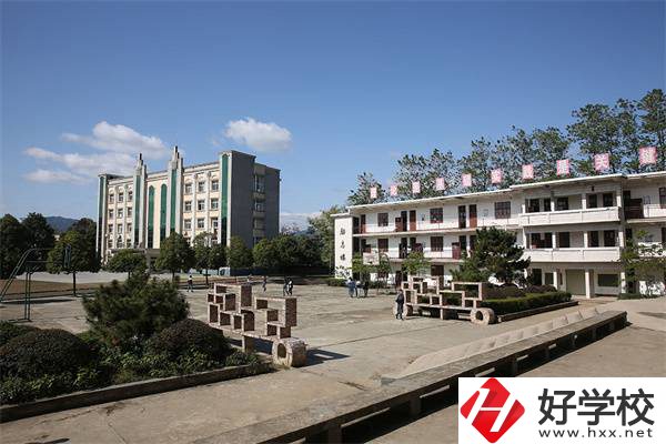 懷化溆浦有沒有中專學(xué)校？地址在哪？