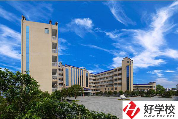 永州市工商職業(yè)中等專業(yè)學(xué)校的特色專業(yè)有哪些？