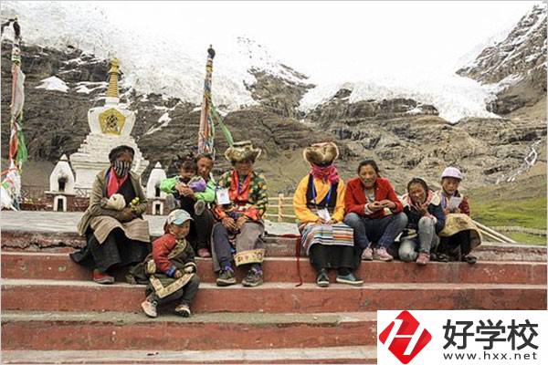張家界少數(shù)民族加分政策是什么？中專升大專加分嗎？