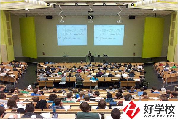 湖南有哪些適合體育生學(xué)習(xí)的中職學(xué)校？學(xué)費(fèi)貴不貴？
