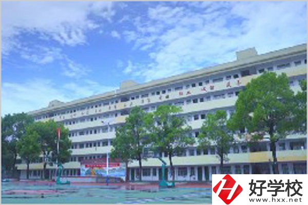 郴州綜合職業(yè)中專是公辦的嗎？學(xué)費(fèi)貴嗎？