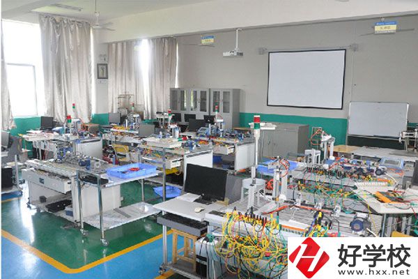懷化工業(yè)中等專業(yè)學(xué)校值得去讀嗎？開設(shè)有哪些專業(yè)？