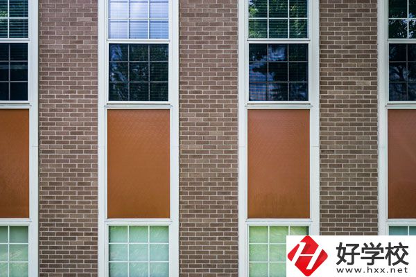 資興市職業(yè)中專環(huán)境好不好？宿舍怎么樣？