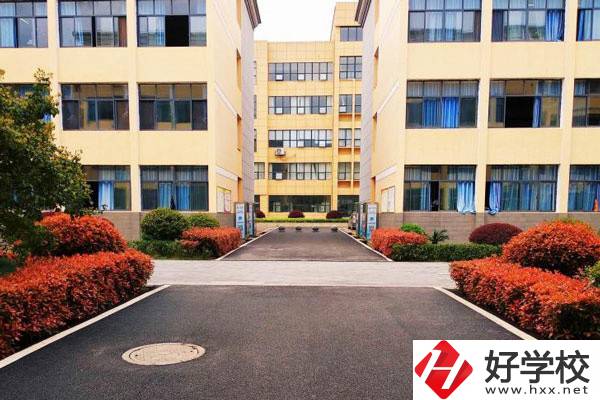 岳陽市平江縣最好的中職學(xué)校是哪一所？