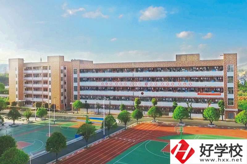 武岡市職業(yè)中專學(xué)校怎么樣？值得報考嗎？