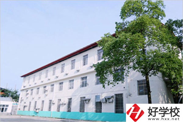 湘潭華光職校在哪？有什么辦學(xué)特色？