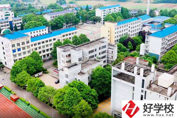 湖南瀏陽有什么好的中?？梢酝扑]？學什么專業(yè)好？