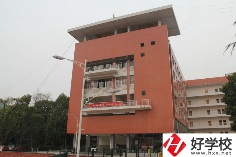 湘西中職學校校園環(huán)境怎么樣？好不好？