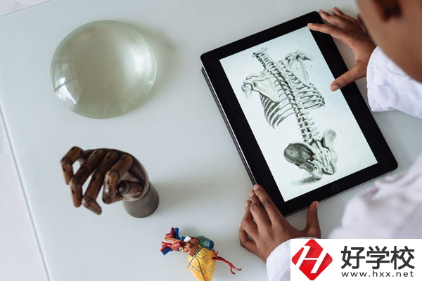 湖南醫(yī)藥中等專業(yè)學(xué)校怎么樣？宿舍好不好？