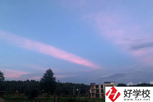 益陽(yáng)市第一職業(yè)中專學(xué)校的專業(yè)就業(yè)前景如何？