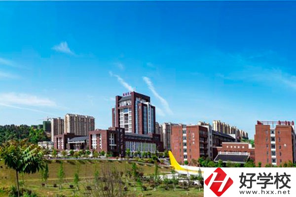 張家界航空工業(yè)職業(yè)技術(shù)學院教學樓