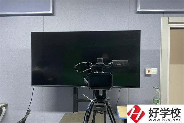 株洲英泰職校是中專嗎？學費需要多少？