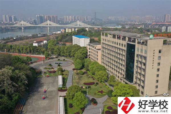 在衡陽(yáng)學(xué)護(hù)理有職校推薦嗎？護(hù)理專(zhuān)業(yè)好就業(yè)嗎？