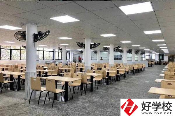 想學(xué)智慧健康養(yǎng)老服務(wù)專業(yè)，建議去長(zhǎng)沙這所學(xué)校