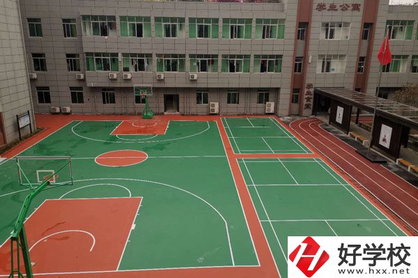 長沙康明職業(yè)中專學(xué)校有什么熱門專業(yè)？