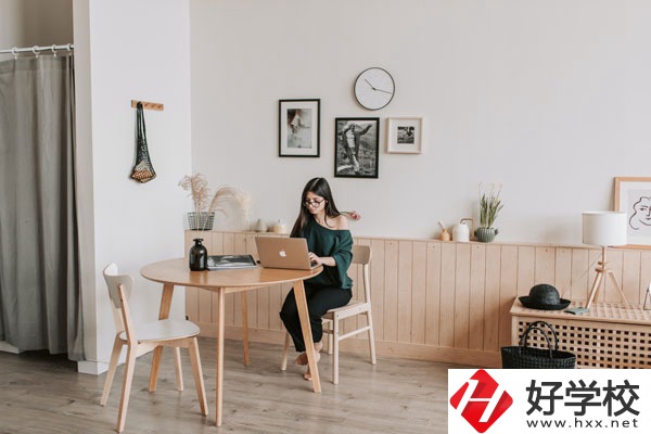 常寧市職業(yè)中等專業(yè)學(xué)校是公辦的嗎？專業(yè)好不好？