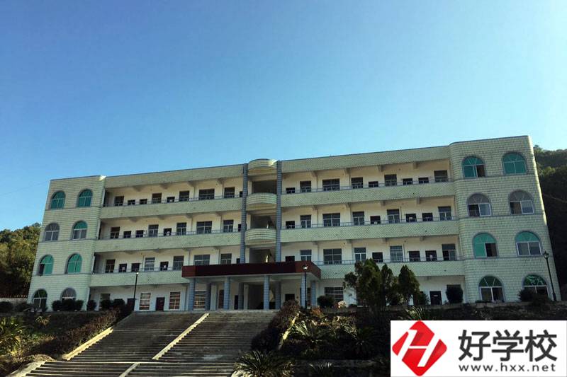 岳陽市新青年職業(yè)技術(shù)學(xué)校就業(yè)情況如何？