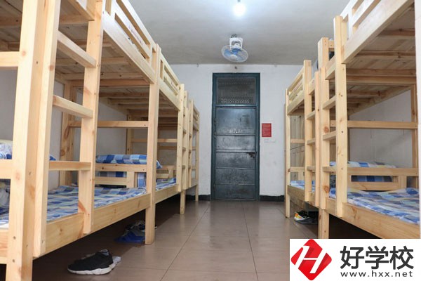 長沙航天學校環(huán)境如何？有哪些辦學優(yōu)勢？