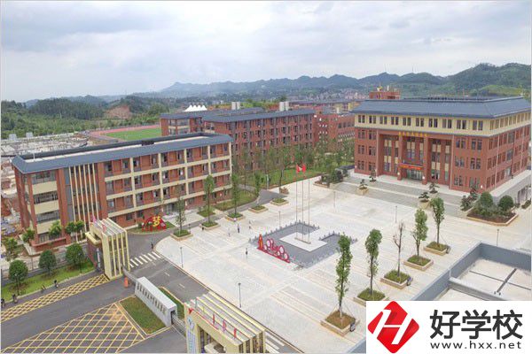 郴州什么職校有圖書(shū)館？學(xué)校有特色嗎？
