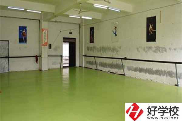 張家界旅游學(xué)校怎么樣？有哪些辦學(xué)優(yōu)勢(shì)？