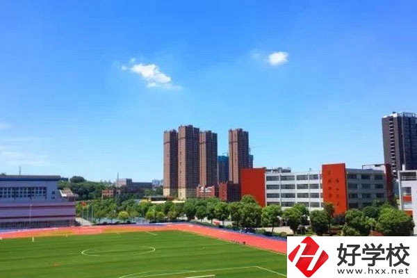 長(zhǎng)沙賀龍?bào)w育運(yùn)動(dòng)學(xué)校好不好？有哪些專(zhuān)業(yè)？