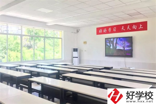 長(zhǎng)沙有什么衛(wèi)校？學(xué)校條件怎么樣？