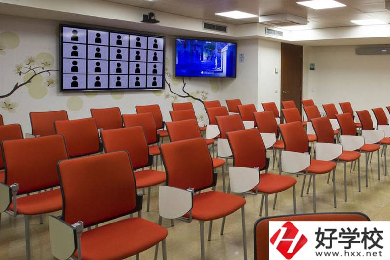 平江縣職業(yè)學(xué)院會(huì)計(jì)專業(yè)怎么樣？就業(yè)方向有哪些？