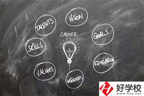 在湖南上職高好還是上技校好？有什么區(qū)別？
