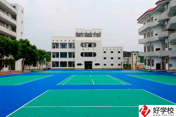 郴州市理工職業(yè)技術學校教學樓