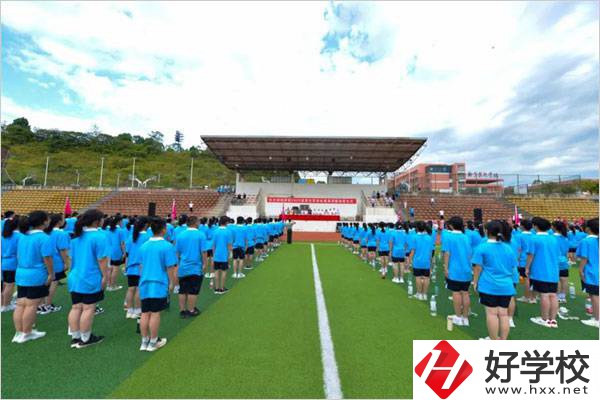 長沙財經(jīng)學(xué)校的學(xué)生能參加高考嗎？
