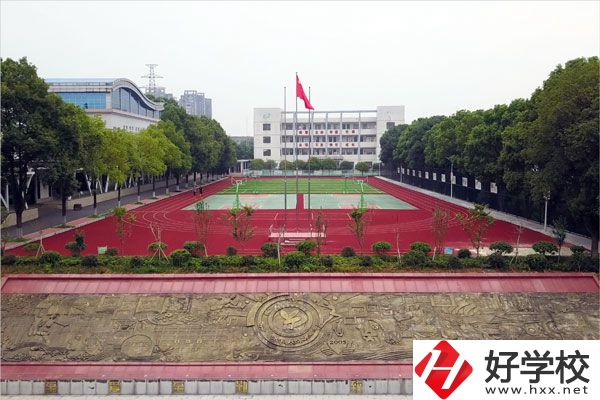 益陽(yáng)市自立職業(yè)技術(shù)學(xué)校有哪些特色專(zhuān)業(yè)？