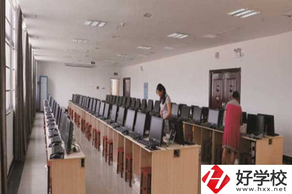 湘西州經(jīng)濟貿(mào)易學(xué)校有哪些招生專業(yè)？