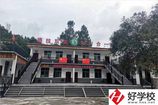 湘西乾城旅游學校是中專嗎？學校怎么樣？