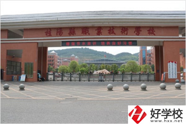 郴州排名前三的中專(zhuān)是哪幾所？有什么辦學(xué)優(yōu)勢(shì)？
