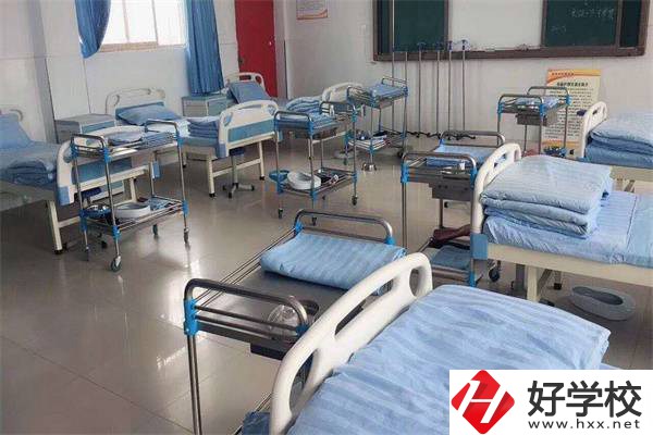 在邵陽(yáng)就讀衛(wèi)校學(xué)什么專業(yè)好？有哪些學(xué)?？梢酝扑]？