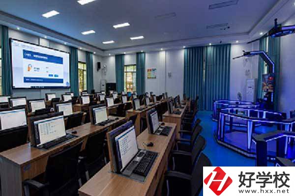 長沙財(cái)經(jīng)學(xué)校有哪些比較熱門專業(yè)？