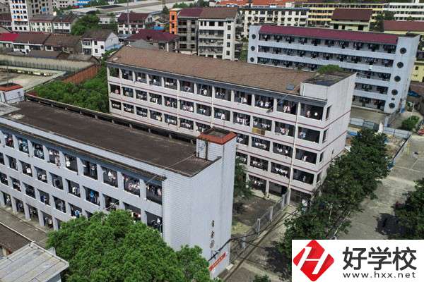 益陽市衛(wèi)生職業(yè)技術(shù)學(xué)校地址在哪，有哪些辦學(xué)特色？