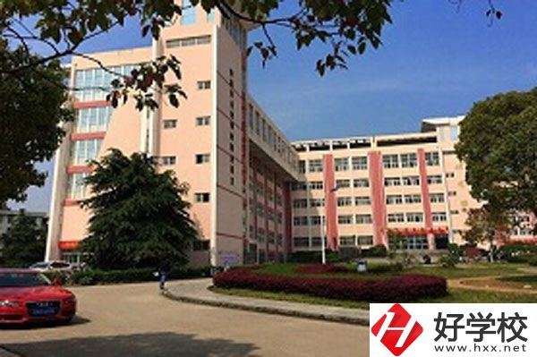長(zhǎng)沙市現(xiàn)代服務(wù)職業(yè)中專學(xué)校發(fā)展如何？