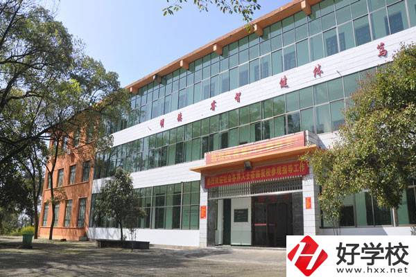 衡陽蔡倫科技中等職業(yè)學校是公辦的嗎？有哪些優(yōu)勢？