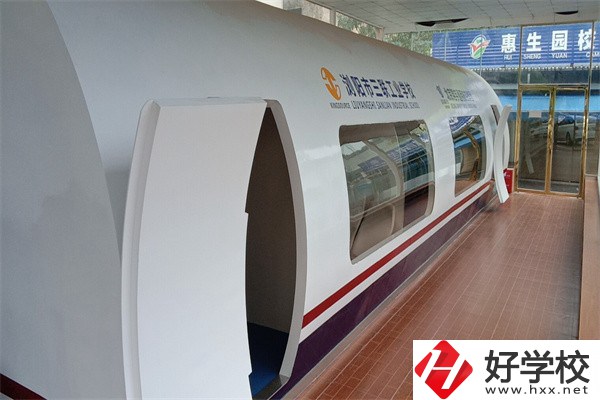 長沙市三聯(lián)科技中等職業(yè)學校新校區(qū)怎么樣？就業(yè)難嗎？