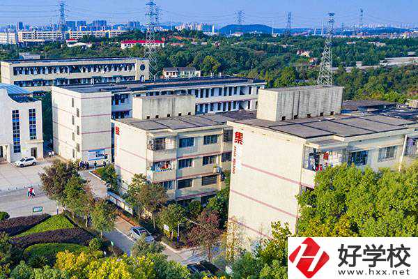 湘潭縣職業(yè)技術學校教學樓